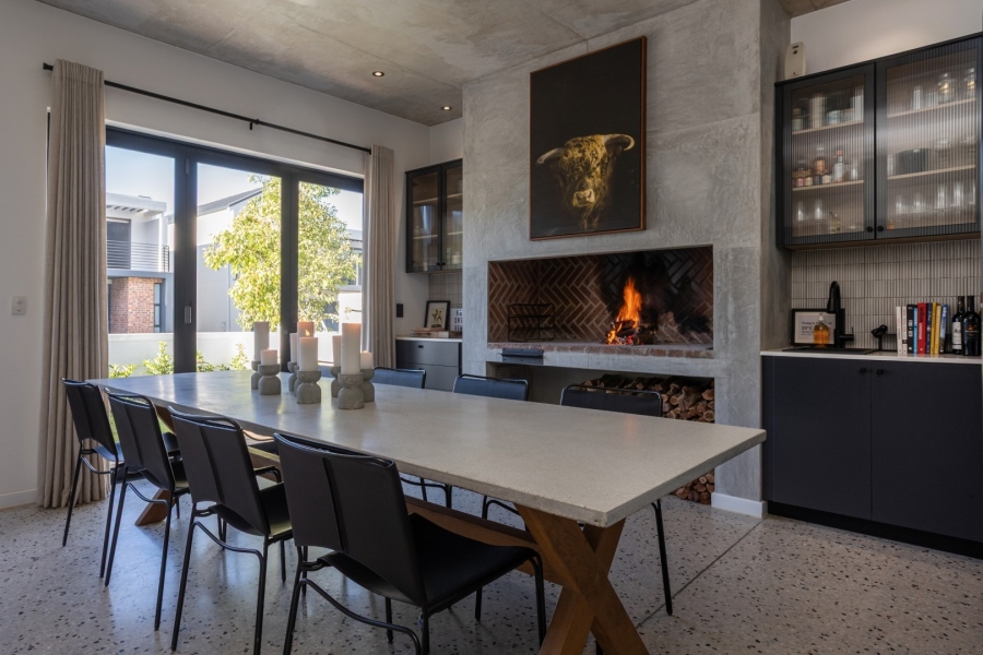 3 Bedroom Property for Sale in Lemoenkloof Western Cape